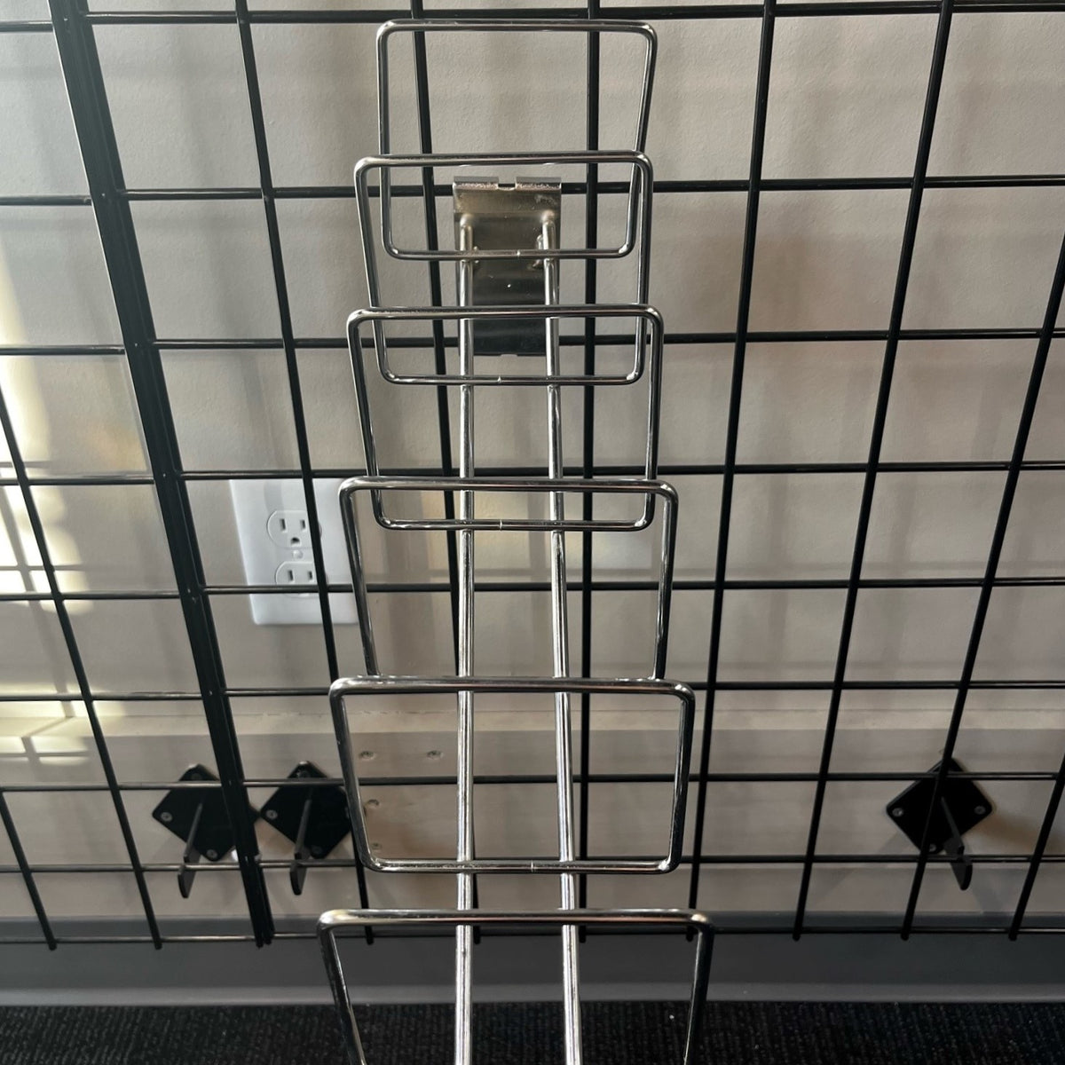 Grid Clutch Bag Holder
